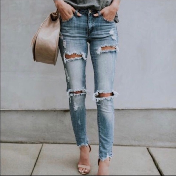 Distressed Light Wash Skinny Jeans - Picture 6 of 8